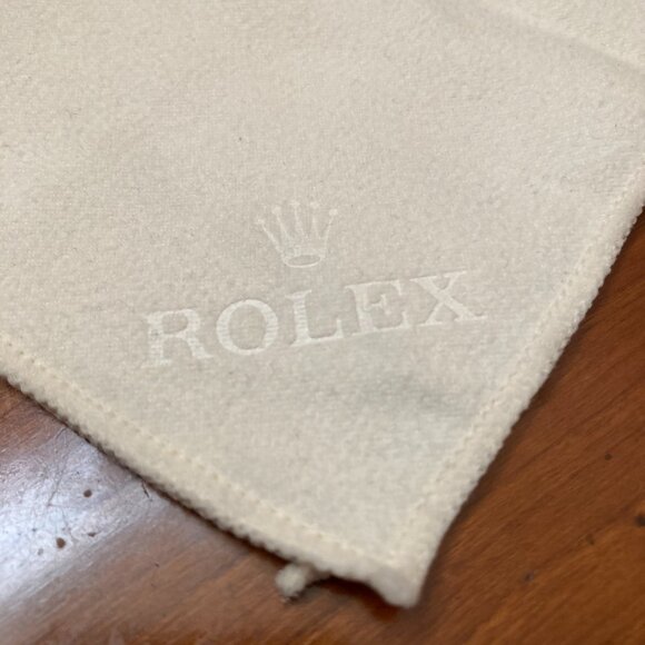 Rolex Polishing Cloth - Picture 3 of 4